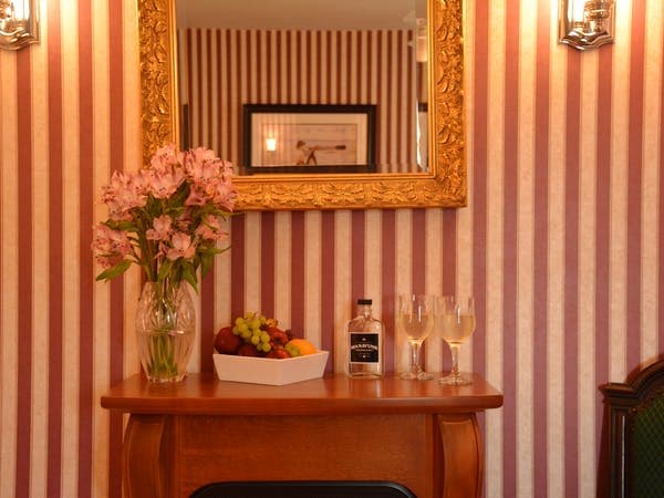 Warm & Cozy Firepace