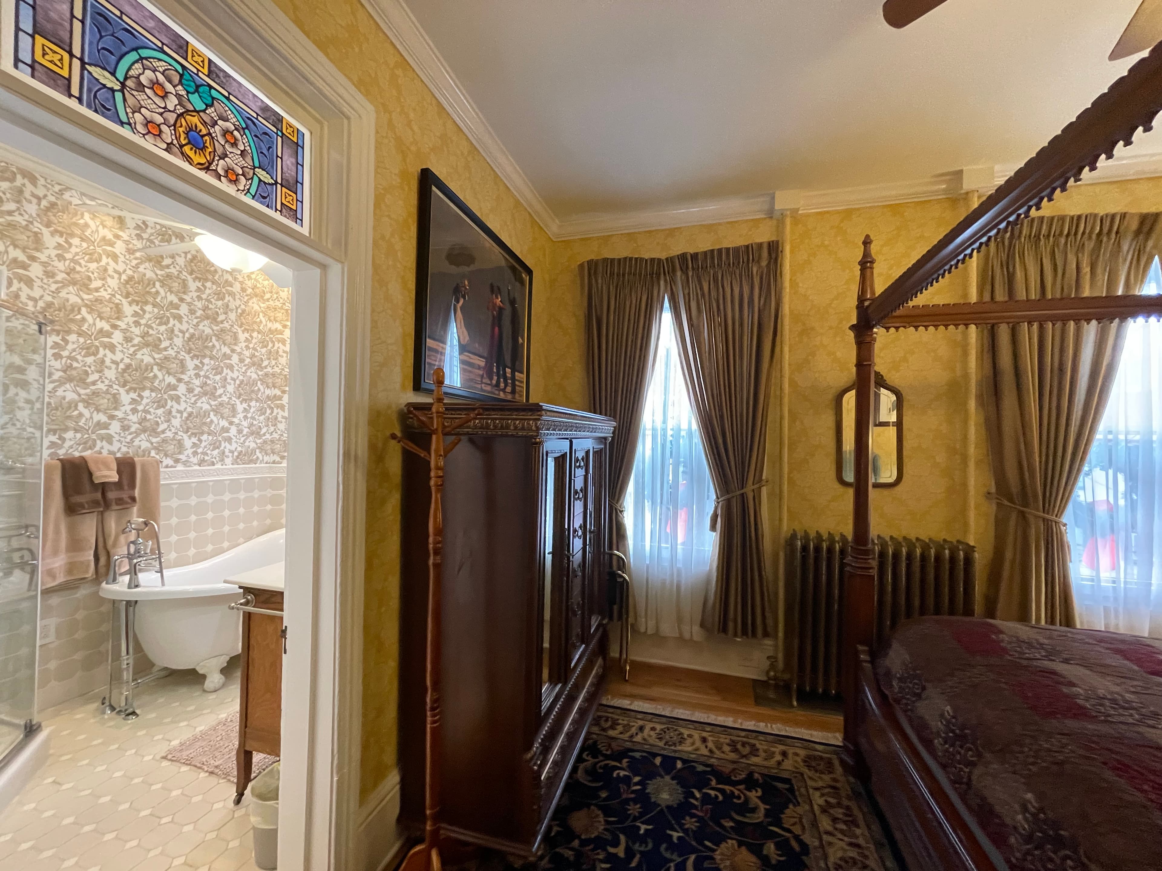 Looking into the en Suite Bathroom